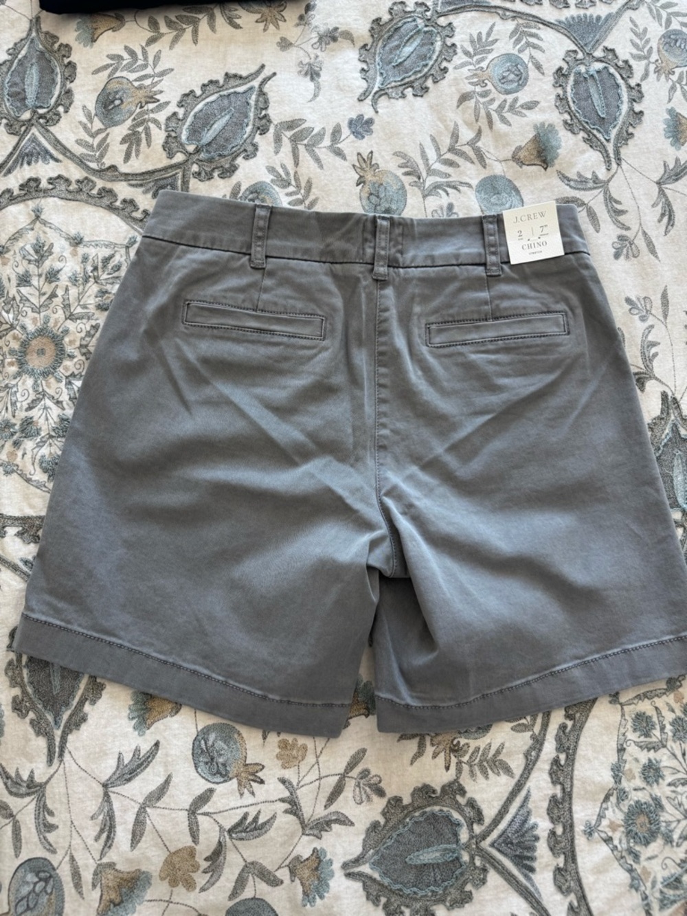 J. Crew Gray/Khaki Cotton Stretch Chino Shorts Size 2 NWT - Picture 2 of 4